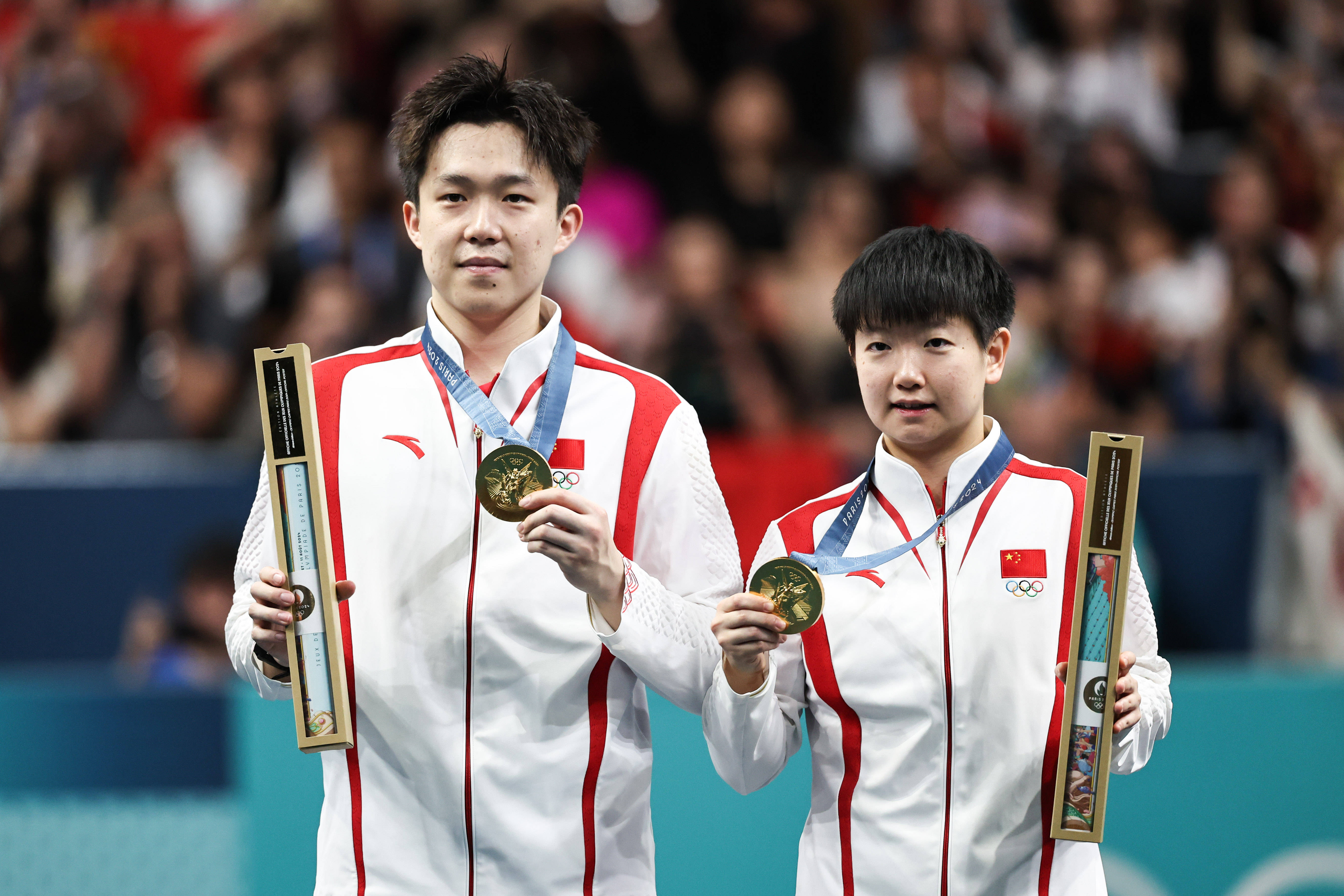 阿扎伦卡在皇家马德里比赛中问鼎冠军，问鼎冠军引发热议！